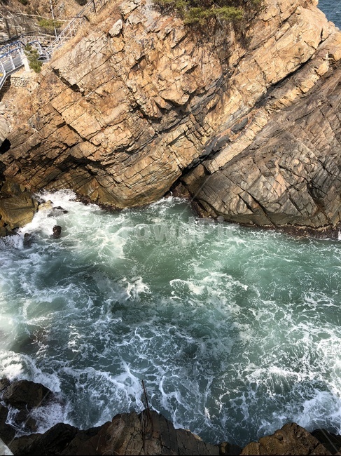바다,파도,절벽,돌,파란,자연,풍경,nature,landscape,sea,ocean,대양,outdoors,옥외,water,물