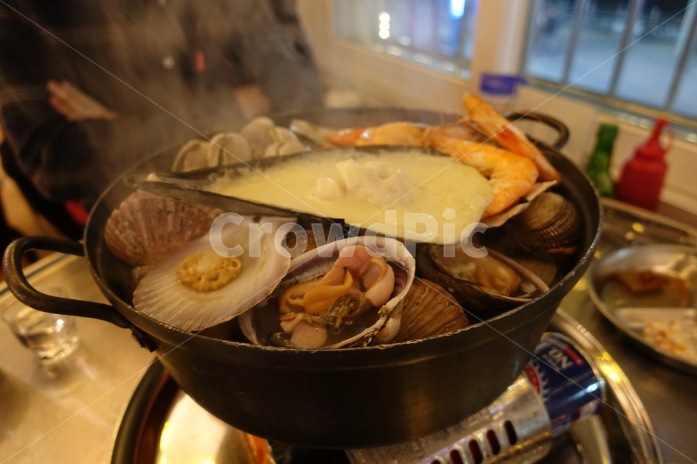 조개찜,조개,새우,치즈,찜,안주,바다,음식,식재료,요리,food,cook,meal,dishes,food reserves,수산물,해산물,fishery products,seafood