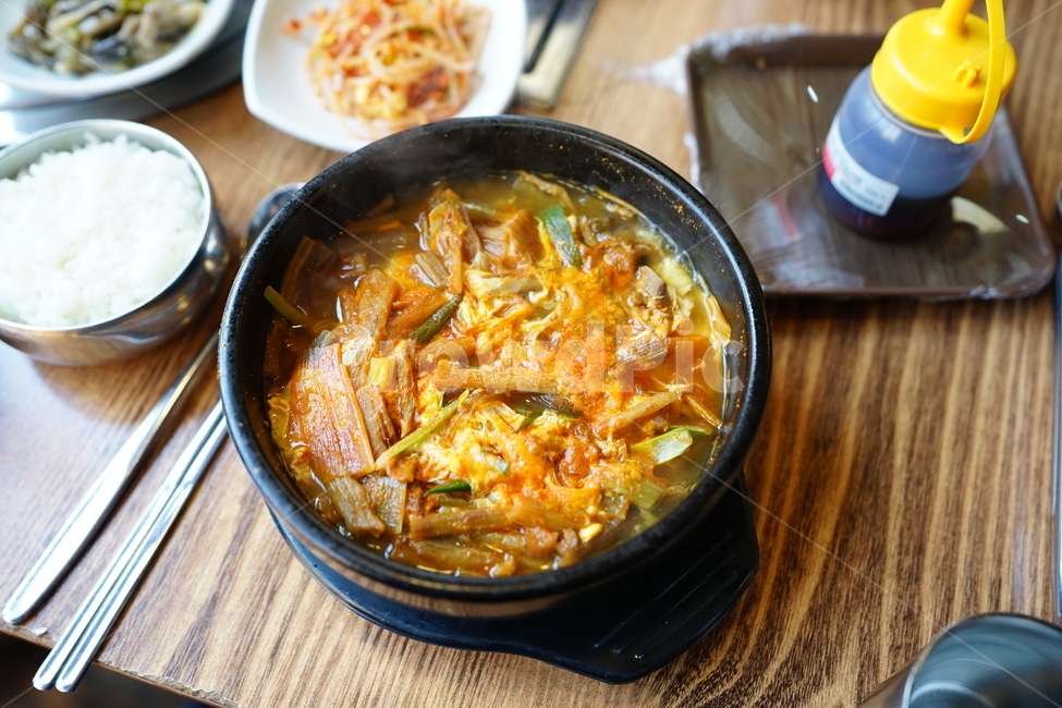 육개장,국물,국물요리,술안주,해장,해장국,요리,식사,한식,식사시간,푸드,먹방,뚝배기,먹거리,음식사진,음식,음식,식재료,요리,food,cook,meal,dishes,food reserves,한식,한국음식,한국요리,korean food,korean dishes,korean meal,korean cook