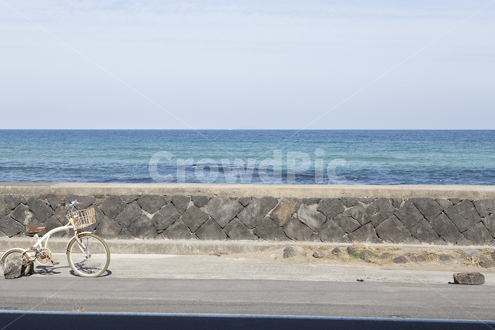 제주,바다,감성,파랑,여유,자연,풍경,nature,landscape,제주도,jeju,jeju island,bike,자전거,transportation,교통,vehicle,차량,bicycle,wheel,바퀴,machine,기계