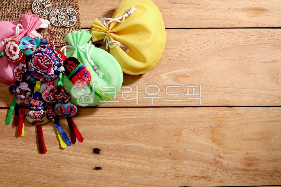lucky bag,Korean traditional image,pink,background board,Yeopjeon,tree,wood,holiday