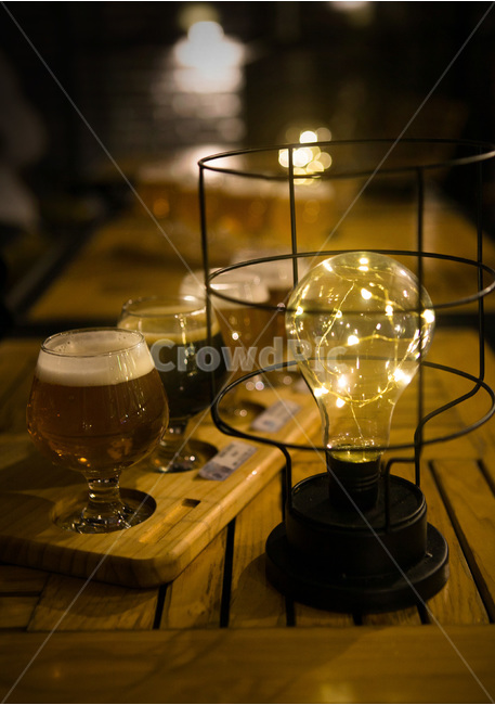 맥주,조명,분위기있는,페일에일,수제맥주,전등,맥주집,일상,술,주류,alcohol,인테리어,실내디자인,interior design