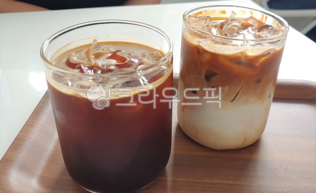 Ice americano,coffee,beverage,icedamericano,ice latte,icedcoffee,icecafelatte,coffe,iced coffee