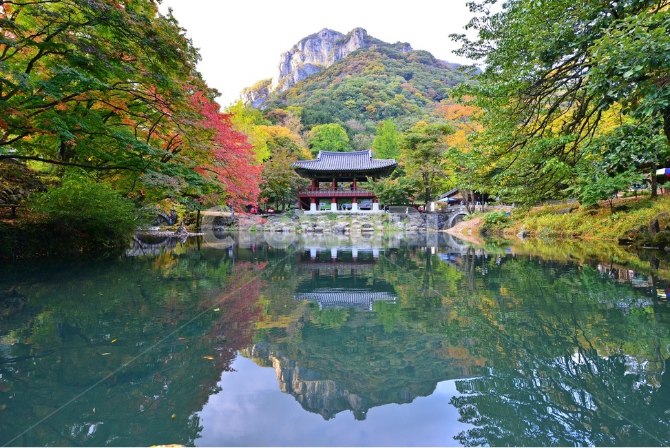 백양사,장성백양사,백양사추색,백암산추색,쌍계루,백양사연못,백양산반영,outdoors,옥외,nature,자연,water,물,building,건물,architecture,건축물,가을,계절,fall,autumn,season,자연,풍경,nature,landscape,한국자연풍경,한국자연경관,korea nature landscape