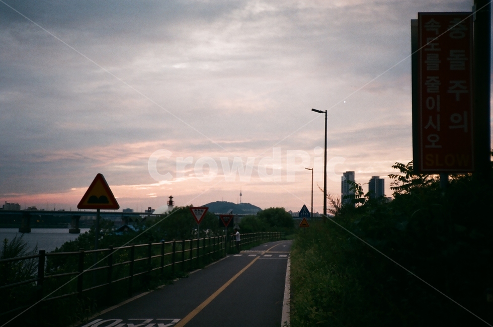 도로,한강,뚝섬,하늘,석양,도시,풍경,city,landscape,한국도시풍경,한국도시경관,korea cityscape,감성,sensible,feeling,road,highway,고속도로,freeway,고속 도로