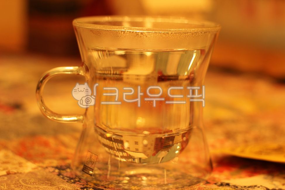 유리잔,투명컵,물,천,cup,glass