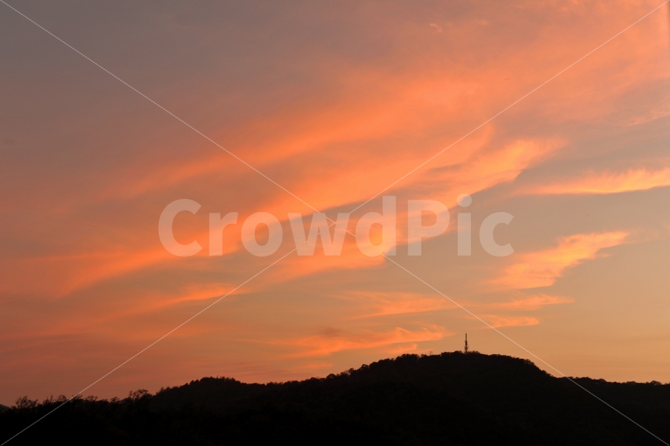 하늘,노을,구름,석양,저녁노을,자연,풍경,nature,landscape,실루엣,그림자,silhouette,shadow,outdoors,옥외,sky,dusk,황혼,sunset,일몰,red sky,붉은 하늘,dawn,새벽