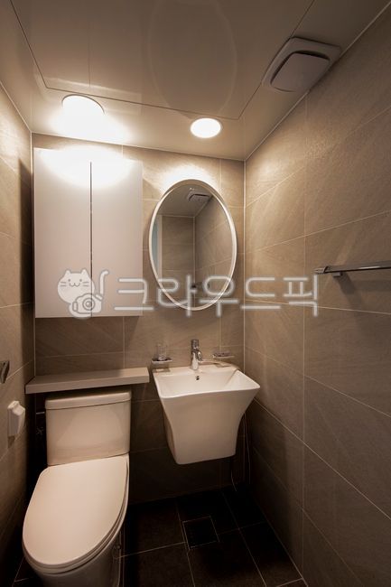 apartmentinterior,mirror,housing,washstand,winter,inside,house,showerroom,locker,interior,shower room,toiletries,apartment interior,furniture,design,bathroom,restroom,apartmentdesign,rest,Toiletries,bathroom furniture,realestate,real estate,washroom,Apart