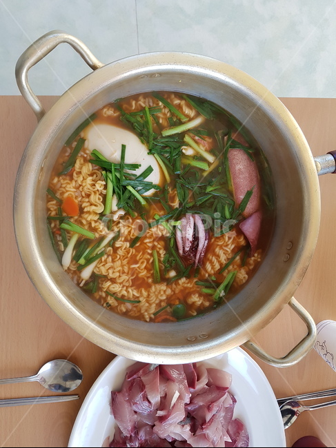 울릉도,먹거리,울릉도오징어,오징어,방어회,오징어라면,울릉도오징어라면,오징어회,울를도멍게,울릉도오징어회,울릉도소라,음식,식재료,요리,food,cook,meal,dishes,food reserves,면류,면요리,noodles,한식,한국음식,한국요리,korean food,korean dishes,korean meal,korean cook