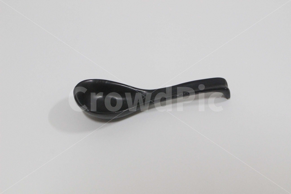 숟가락,수저,국물,국자,국,주방,도구,주방도구,기구,주방기구,요리,검은색,사물,물건,오브젝트,thing,object,matter,누끼,remove background