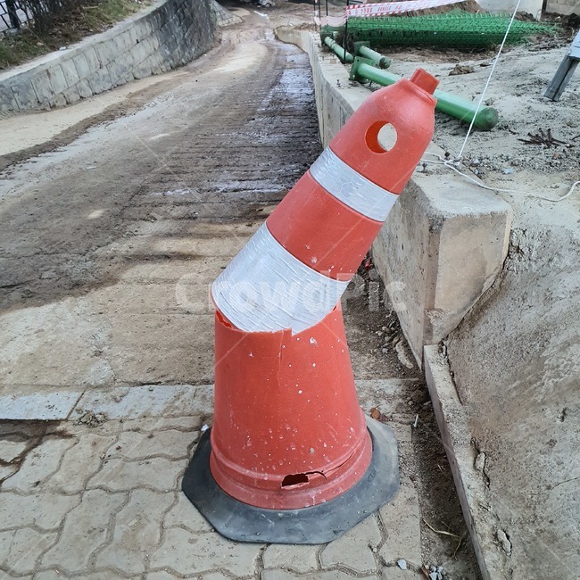 안전제일,공사장,칼라콘,주차금지,안전,주차콘,산업,industry,industrial,사물,물건,오브젝트,thing,object,matter