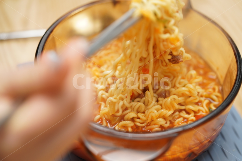 라면,식사,인스턴트,먹거리,면요리,국물,noodle,간식,food,음식,음식,식재료,요리,food,cook,meal,dishes,food reserves,면류,면요리,noodles