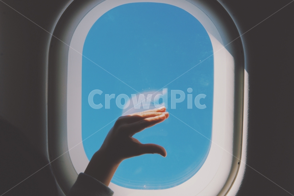 비행기,항공,손,여행,감성사진,감성,항공샷,sky,airport,창문,사람,인물,인간,human,person,신체일부,몸,body,여행,휴가,traveling,vacation,trip,감성,sensible,feeling,교통,교통수단,traffic,transportation,window