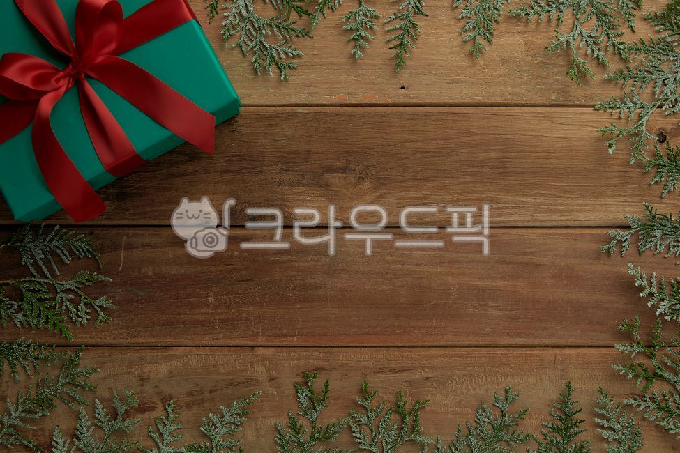 gift,pattern,winter,holiday,branch,ball,newyear,ornament,textured,Ornament,tree background,design,season,december,wood,panel,decoration,table,xmas,new,natural,backdrop,festival,texture,old,festive,tree,christmas,weathered,celebration,material,light,snow,w