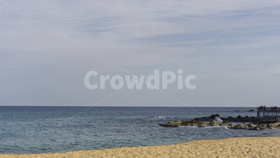 바다,해안가,해안선,물,하늘,자연,water,shoreline,ocean,sea,natrue,속초해수욕장,속초,돌,바위