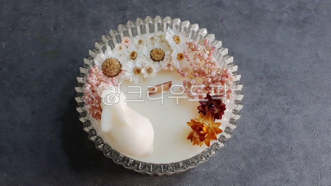flower,꽃,꽃향초,소품,인테리어소품,캔들,candle,방향제,양초,향초,선물,gift
