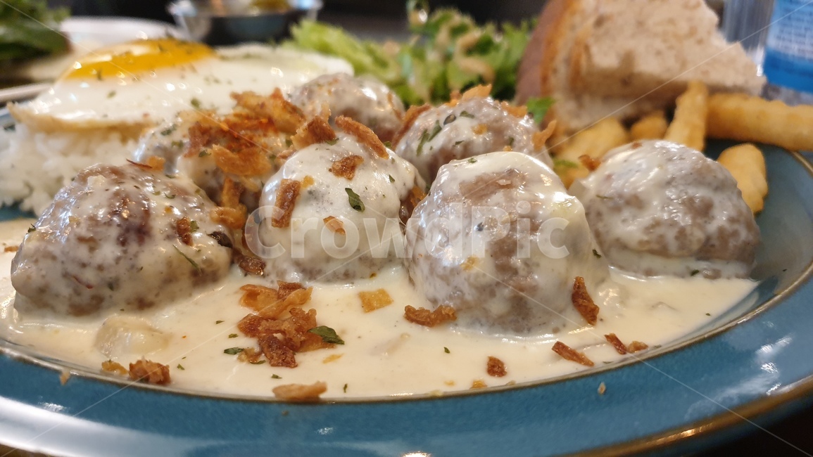 미트볼,소스,음식,food,접시,빵,후렌치후라이