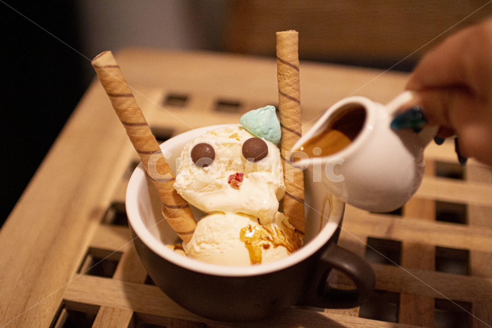 cream,dessert,디저트,식품,food,아이스크림,ice,coffee,아포카토,눈사람,음식,식재료,요리,food,cook,meal,dishes,food reserves,디저트,간식,후식,dessert,snack