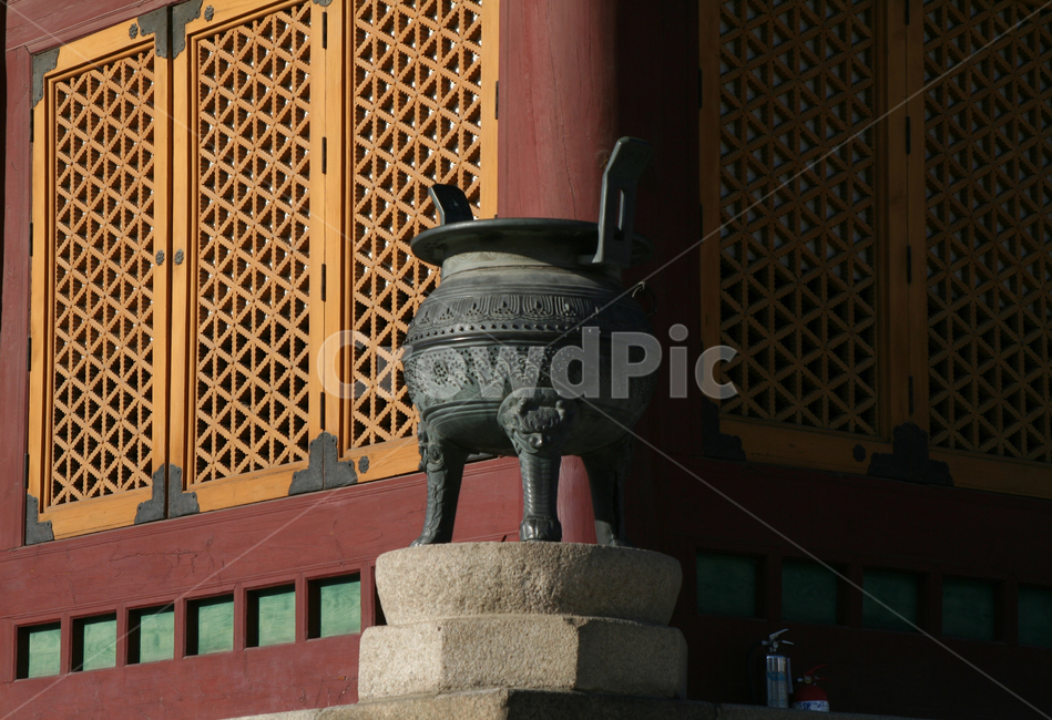 덕수궁,deoksugung,koreapalace,중화전,junghwajeon,화로,한국전통,한국문화,korean traditional,korean culture,건축물,건물외관,exterior,building,structure,architecture,construction,사물,물건,오브젝트,thing,object,matter