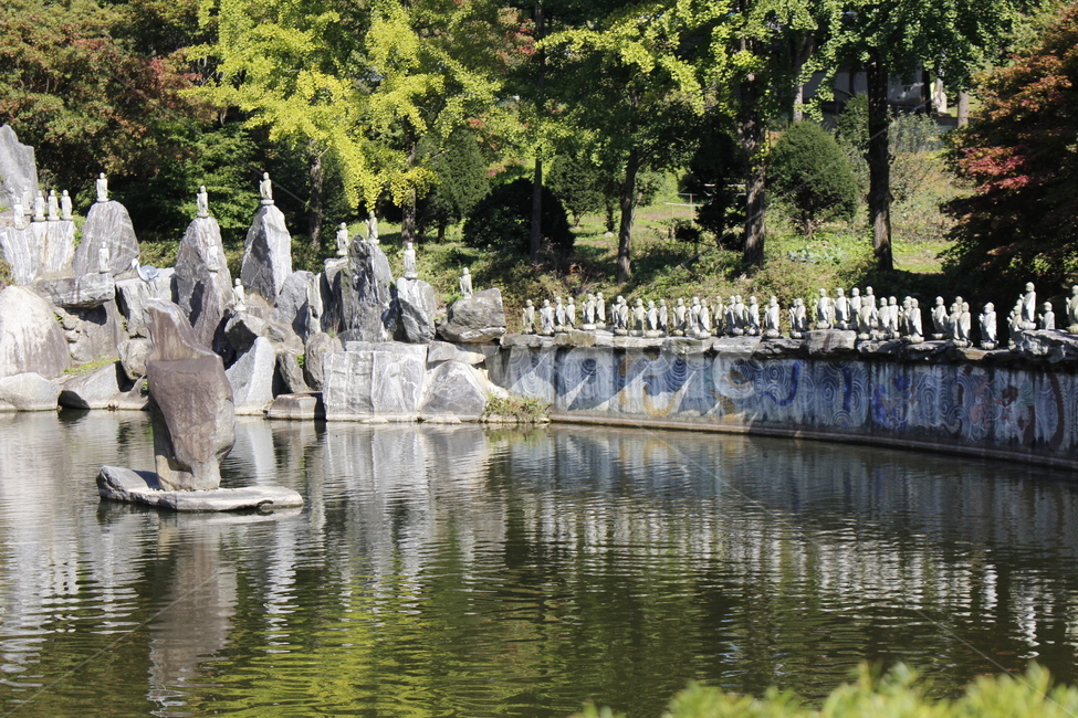 water,물,outdoors,옥외,절,부처님,석상,종교,신앙,religion,belief,faith