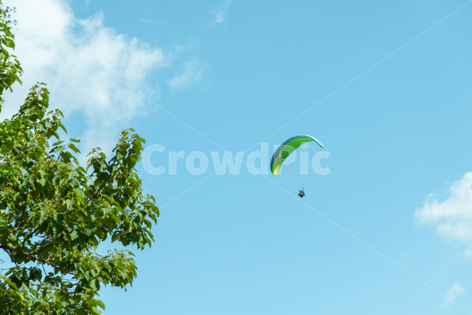 패러글라이딩,레저,레저스포츠,하늘,푸른하늘,구름,여름,paragliding,leisure,leisuresports,activity,sport,sky,cloud,summer,사람,인물,인간,human,person,스포츠,레저,운동,sports,leisure,exercise