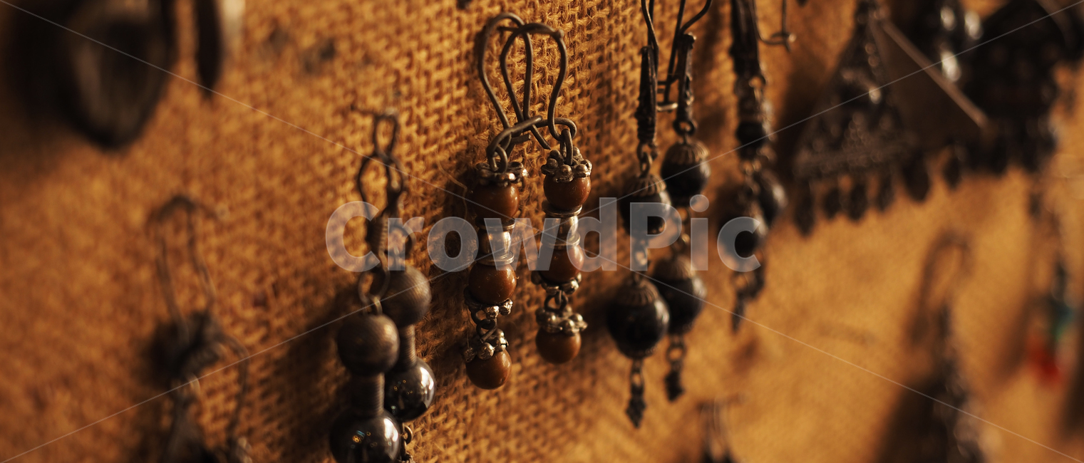 팔찌,장식,장신구,오래된,악세서리,장식품,골동품,빈티지,oldaccessories,decorations,antiques,vintage,패션스타일,의상,fashion,style,빈티지사진,빈티지느낌,빈티지감성,vintage,사물,물건,오브젝트,thing,object,matter