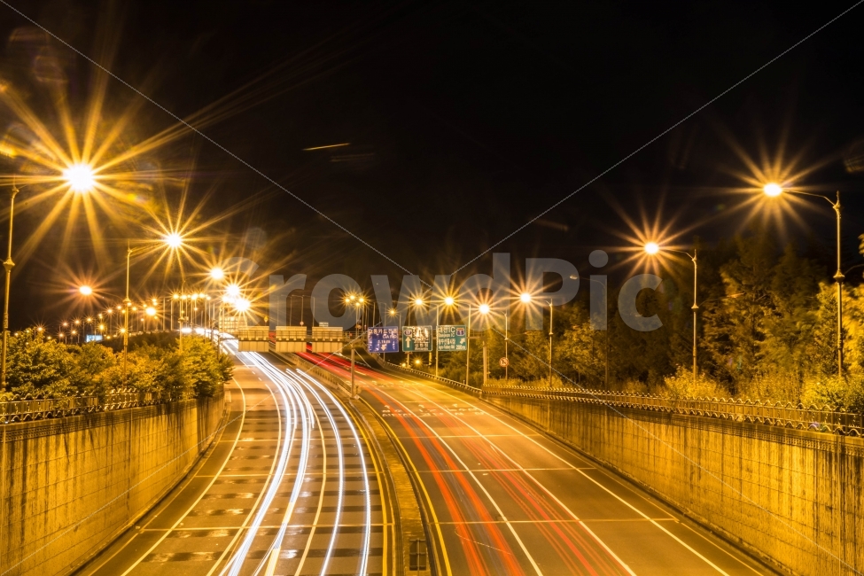 대전,야경,장노출,궤적,궤적사진,지하도,차량,교통수단,nightview,저녁,평화,야경,밤,풍경,nightscape,night,landscape,교통,교통수단,traffic,transportation,road,도로,highway,고속도로,freeway,고속 도로