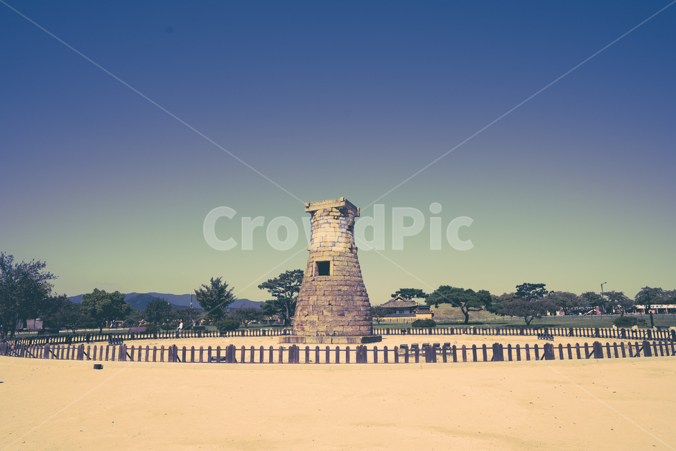 경주첨성대,첨성대,문화재,감성,랜드마크,landmark,touristattraction,한국전통,한국문화,koreantraditional,koreanculture,architecture,건축물,building,랜드마크,landmark,tourist attraction,한국랜드마크,한국관광지,한국명소,korea landmark,korea tourist attraction