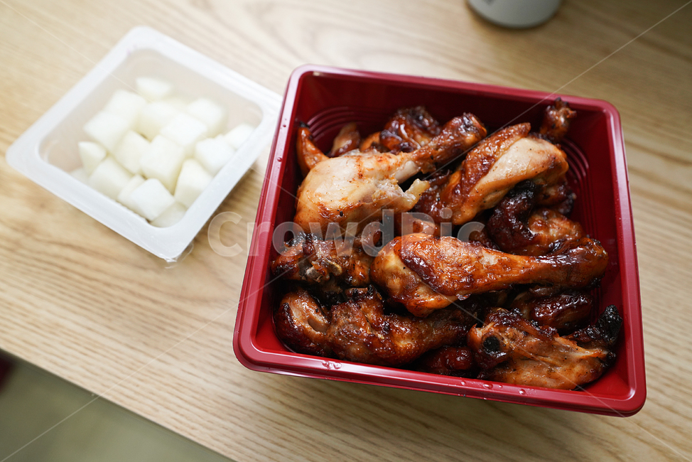 치킨,닭고기,요리,음식,먹방,안주,육류,육식,간식,식사,먹거리,안주거리,음식,식재료,요리,food,cook,meal,dishes,food reserves,육류,고기,meat