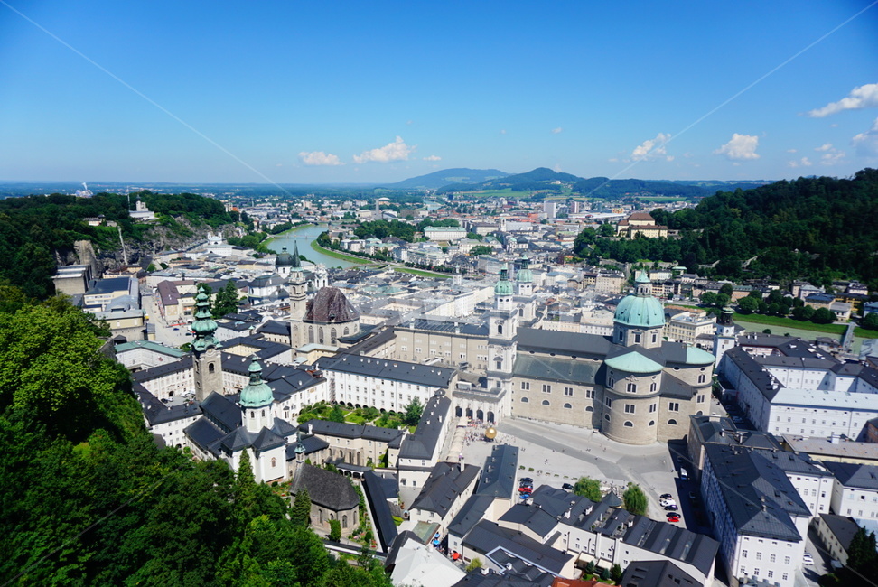 잘츠부르크,오스트리아,잘츠성,잘츠부르크성,풍경,경관,경치,맑은,에메랄드,도시,마을,수평선,랜드마크,landmark,tourist attraction,해외,외국,세계,foreign,oversea,world,세계랜드마크,해외랜드마크,외국랜드마크,world landmark,world tourist attraction,nature,자연,outdoors,옥외,landscape,scenery