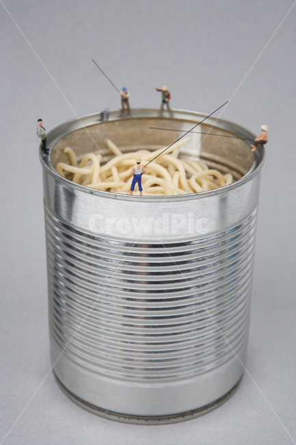 낚시,스포츠,오브젝트,피싱,취미,여가,중년층,남자,어부,캔,깡통,펀,미니어처,사람들,참치캔,물고기,낚싯대,호수,백그라운드,저수지,생선,낚다,어류,레저,월척,취미생활,물통,바다낚시,민물낚시,피규어,아이디어,컨셉,클로즈업,재활용,낚시도구,낚시터,낚시꾼,어장,화이트,흰색,파스타,스파게티,국수,면,음식,통조림,회색,그레이,스포츠,레저,운동,sports,leisure,exercise,연출,컨셉,콘셉,direction,concept