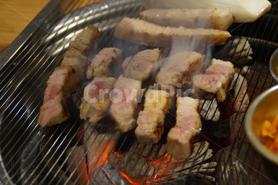 삼겹살,정렬,줄,질서,돼지구이,돼지고기,삼겹구이,구이,돼지,고기,음식,식재료,요리,food,cook,meal,dishes,food reserves,육류,고기,meat