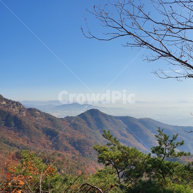 nature,자연,mountain,산,outdoors,옥외,가을,landscape,정상,꼭대기,북한산,감성사진,배경,background,숲,단풍,tree,자연풍경,풍경,colorful,봉우리,하늘,깔끔한,가을산,가을풍경,나무,잎,초록,갈색,가을배경,국립공원,koreanmountain,leaf,nationalpark