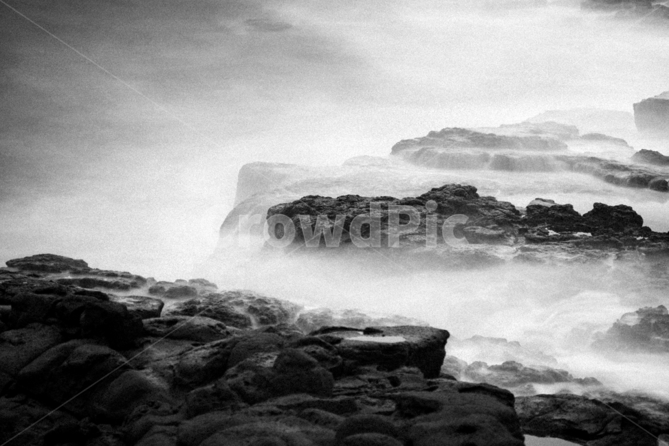 장노출,자연,풍경,바다,해변,바위,돌,물,nature,landscape,sea,beach,wave,rock,coast,자연,풍경,nature,landscape,흑백,모노톤,monochrome,black and white,ocean,대양,outdoors,옥외,water