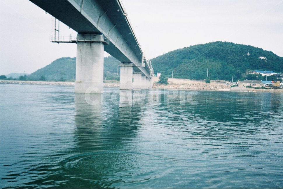 필름,바다,섬,다리,여름