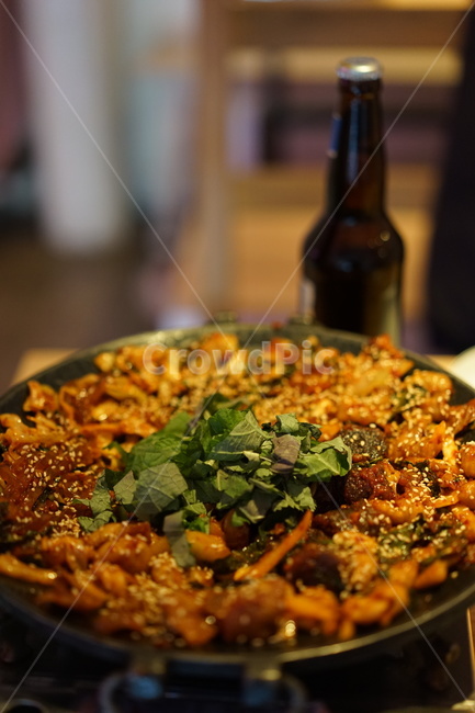 불판,볶음,순대볶음,곱창볶음,매운,양념,요리,식사,음식,음식,식재료,요리,food,cook,meal,dishes,food reserves,한식,한국음식,한국요리,korean food,korean dishes,korean meal,korean cook
