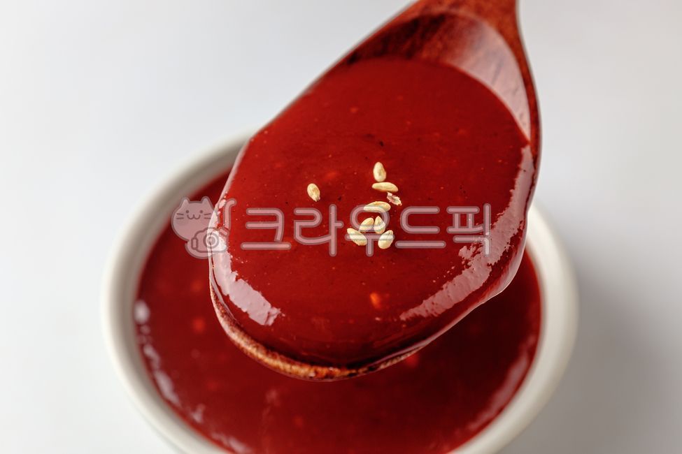 초고추장,고추장,식초,고추,양념,소스,액체,빨간색,아시아음식,아시아문화,음식,식사,식품,식료품,재료,식재료,음식재료,클로즈업,새콤한,달콤한,매콤한,음식,식재료,요리,food,cook,meal,dishes,food reserves