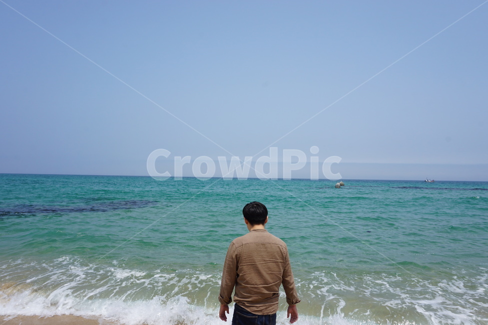 바다,여름,파도,휴가,남자,해변,안목,강릉,해변,바다,beach,sea,사람,인물,인간,human,person,남성,남자,man,male
