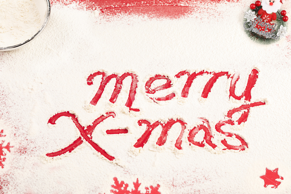 크리스마스,눈꽃,트리,장식,밀가루,뿌리다,christmas글씨,본문,merryxmas글씨,겨울,계절,winter,season,메리크리스마스,성탄절,merry christmas
