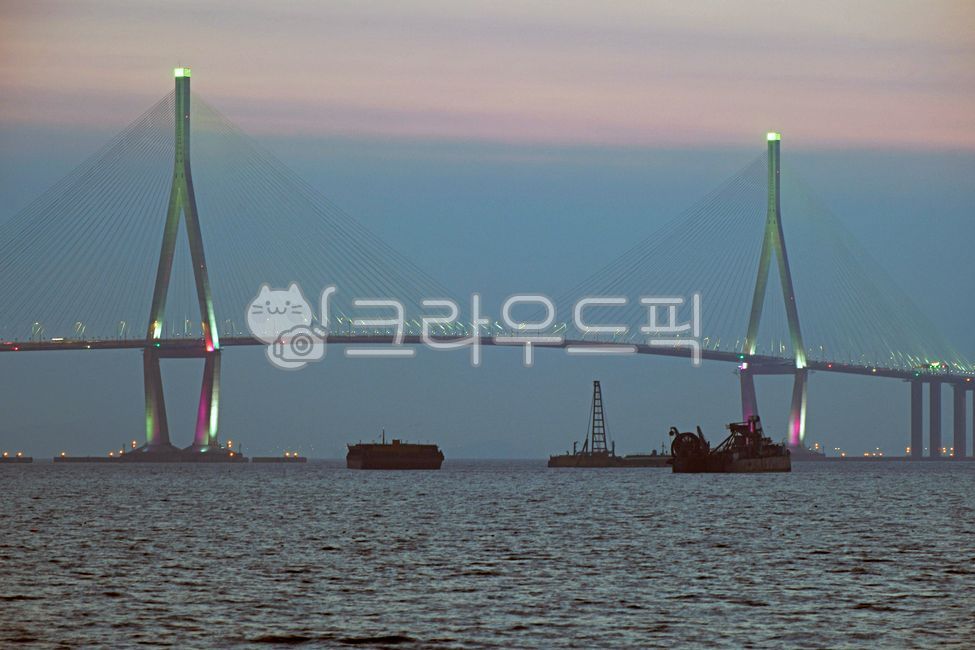 Incheon Bridge,floating bridge,sunset,cable-stayed bridge,bridge,pier,main tower,landmark,cargo ship