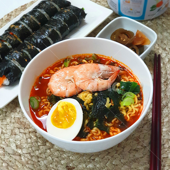 해물라면,새우라면,라면,분식,김밥,간식,점심,야식,음식,식재료,요리,food,cook,meal,dishes,food reserves