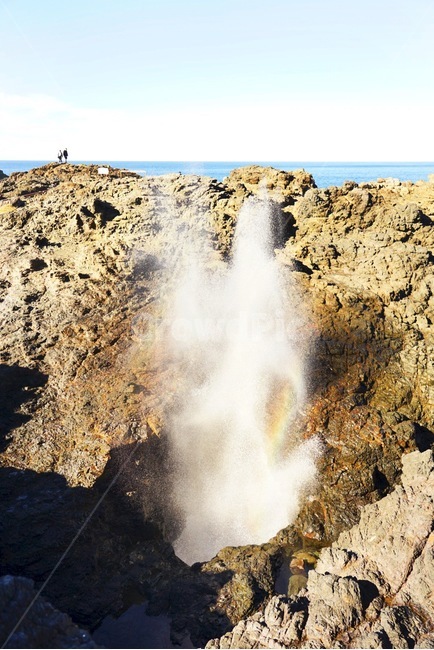 분수,fountain,호주,australia,바다,sea,rock,암석,돌,해안,파도,wave,coastline,하늘,sky,nature,자연,mountain,산,outdoors,옥외,water,물