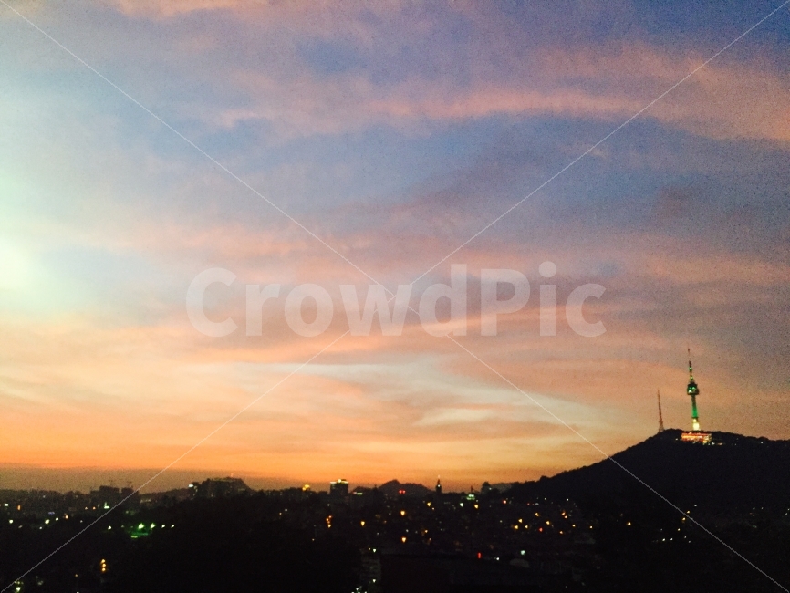 노을,야경,남산타워,경치,이태원,루프탑,공원,하늘,조명,여름,도시,풍경,city,landscape,한국도시풍경,한국도시경관,korea cityscape,nature,자연,outdoors,옥외,dawn,새벽,red sky,붉은 하늘,dusk,황혼,sunset,일몰,sky
