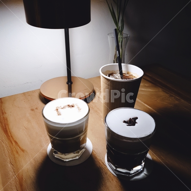 커피,카페,분위기,아메리카노,라떼,wood,테이블,식물,커피,카페,coffee,cafe