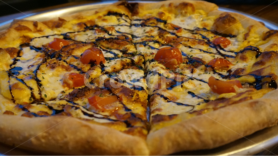 화덕,마르게띠피자,화덕피자,피자,피자치즈,pizza,콤비네이션피자,레스토랑,식재료,요리,food,cook,meal,dishes,빵,bread,양식,서양음식,서양요리,도우,피자도우,westernfood,westerndishes,치즈,토마토,방울토마토,소스,발사믹소스,토마토피자,맛있다,야식,음식,음식,식재료,요리,food,cook,meal,dishes,food reserves,양식,서양음식,서양요리,western food,western dishes,western meal,western cook