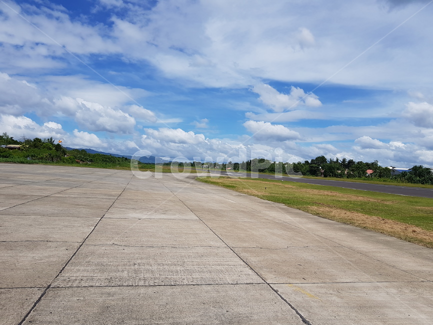 활주로,airport,공항,airfield,비행장,하늘,활주로구름
