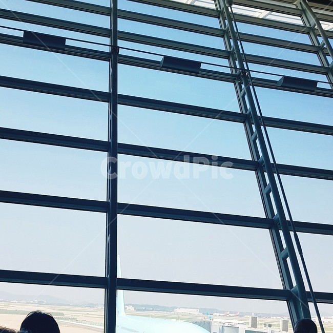 공항,공항하늘,공항감성,건물,building,architecture,건축물,사무실건물,officebuilding,창문