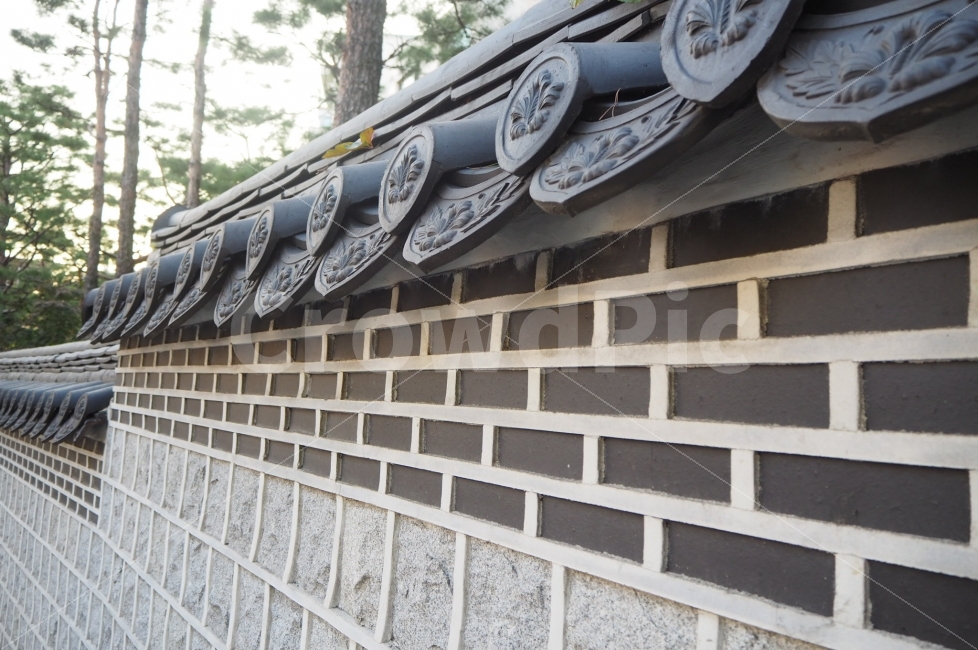 기와,길,산책,벽돌,담,한국,돌,일상,색감,emotion,daily,sensible,feeling,healing,snap,스냅,landscape,감성사진,한국전통,한국문화,korean traditional,korean culture,건축물,건물외관,exterior,building,structure,architecture,construction