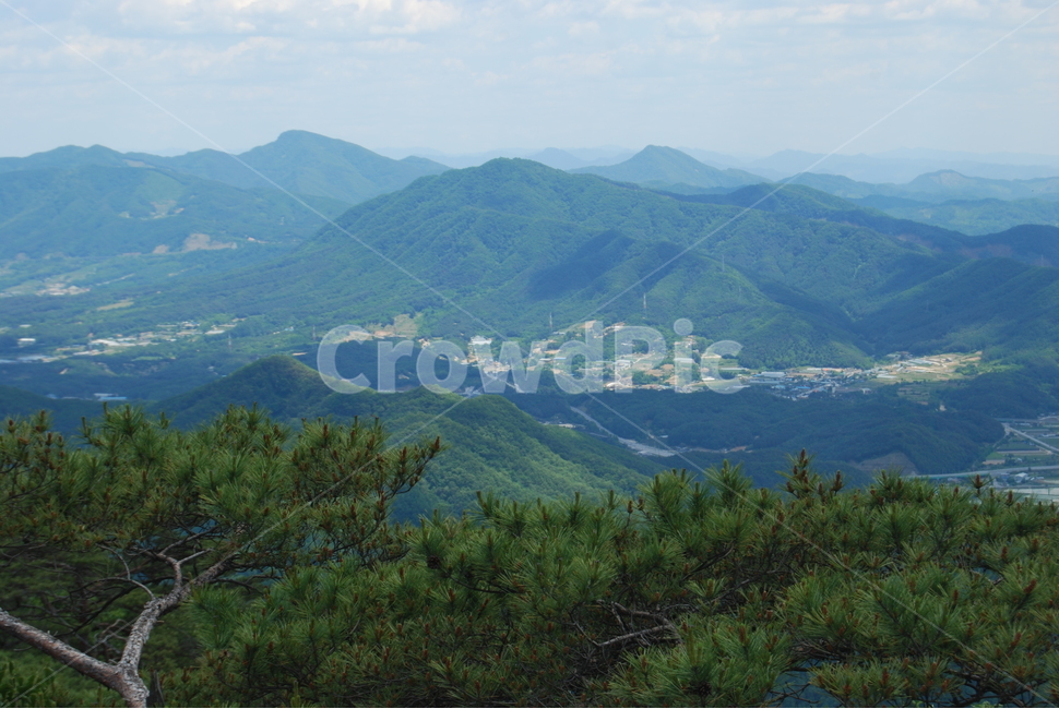 삼악산,용화봉,등선폭포,흥국사,등산로,자연의위대함,능선,아름다움,신비스런산,돌,산행,힐링,자연,감성,등산,계절,여행,한국,한국명산,한국등산,풍경,눈,나무,하늘,바람,바람소리,환경,생태계,산,땅,자연,풍경,nature,landscape,한국자연풍경,한국자연경관,korea nature landscape,slope,경사,tree,plant,식물,outdoors,옥외,mountain,mountain range,산맥,abies,아비,fir,전나무