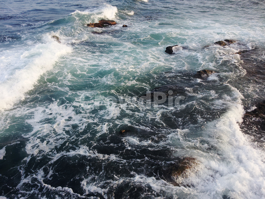 파도,바다,바닷가,sea,wave,물거품,물보라,ocean,자연,풍경,nature,landscape,해안,흐림